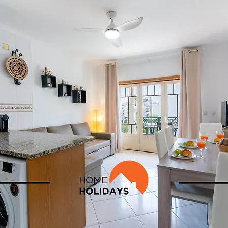 #275 A Flor By Holidays Apartment *