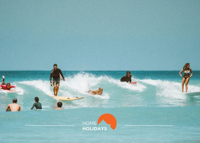 #275 Only Families - A Flor By Holidays Apartment